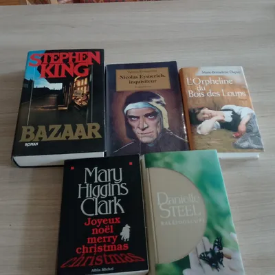 Lot de  5 livres, romans,(14)(Stephen King ect.)